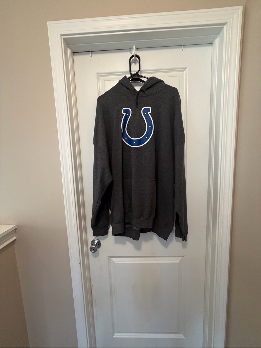 NFL Men's Dark Gray Crewneck Sweatshirt with Blue Horseshoe Logo